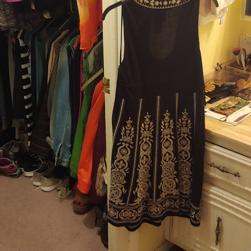 Dress - Picture 3 of 5